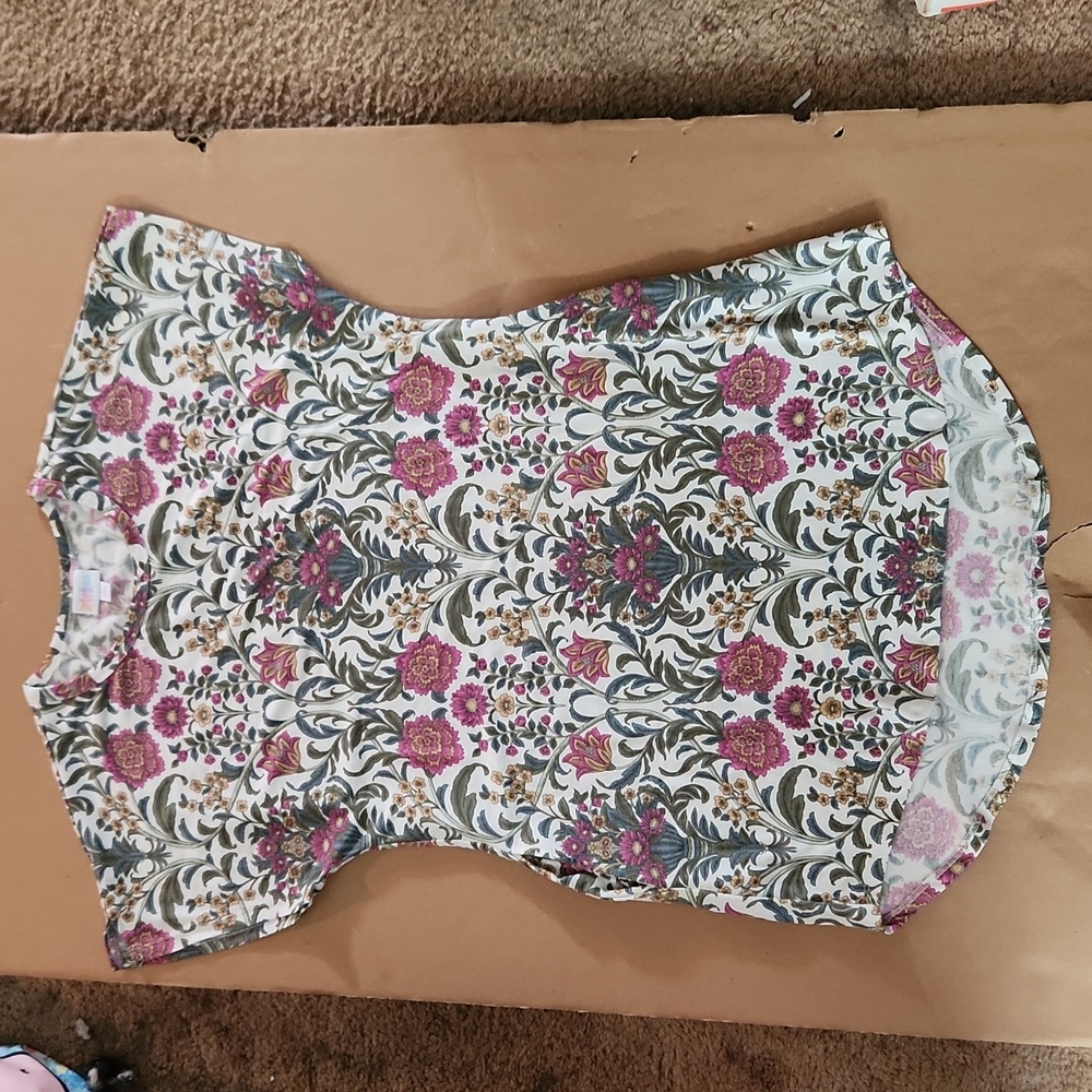 LuLaRoe floral dress size large with pockets